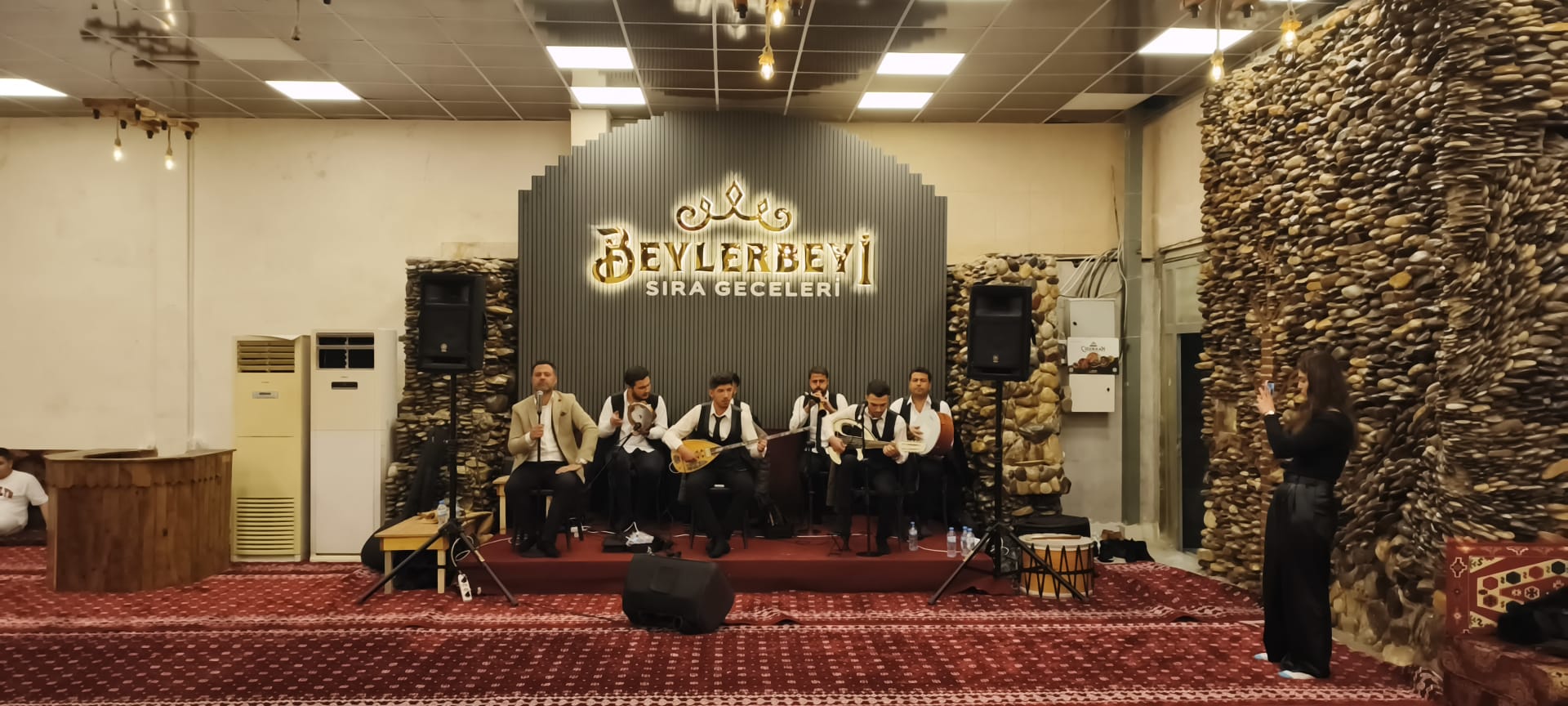 Urfa Sıra Geceleri alkollü mü?